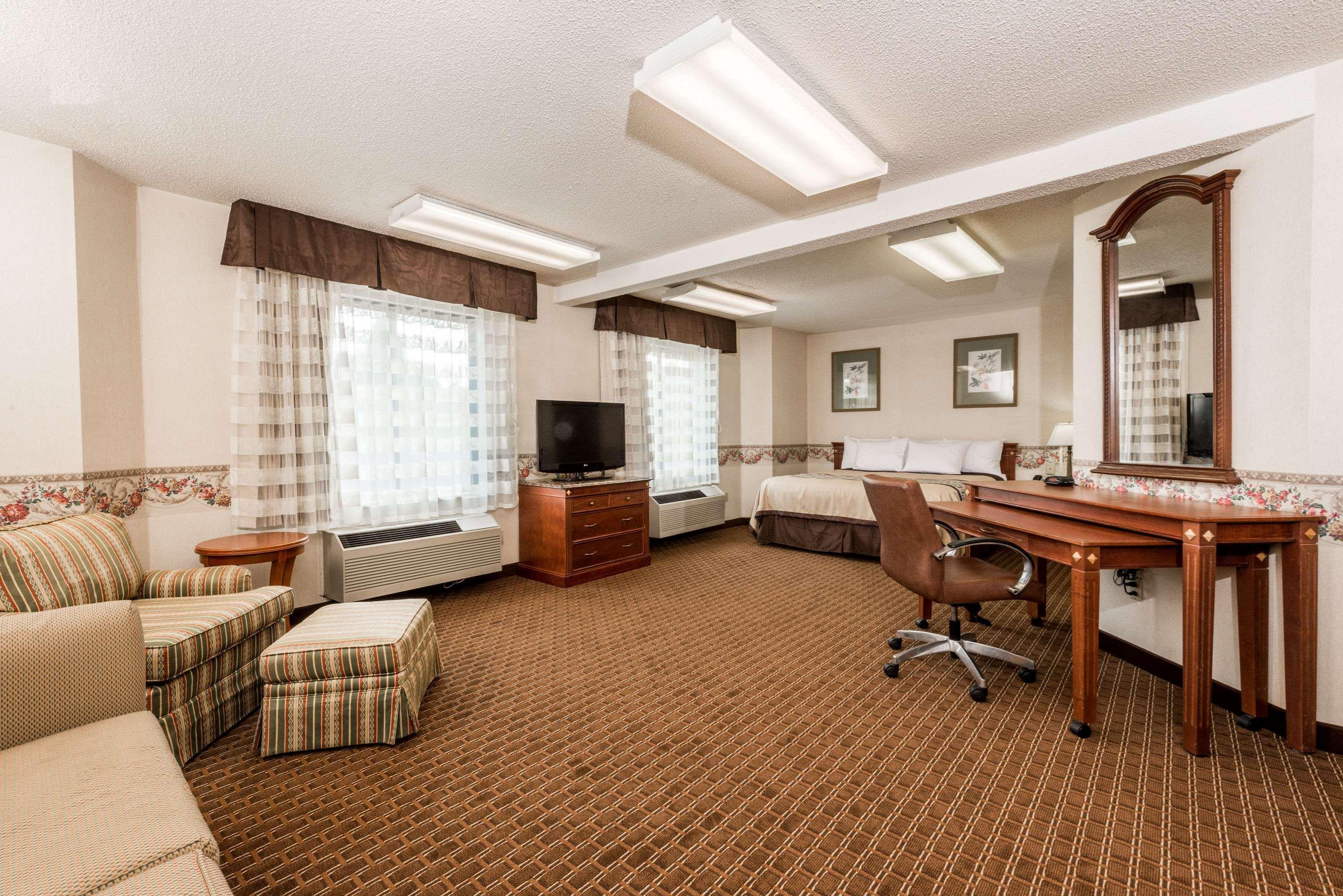 Days Inn By Wyndham Yadkinville Dış mekan fotoğraf